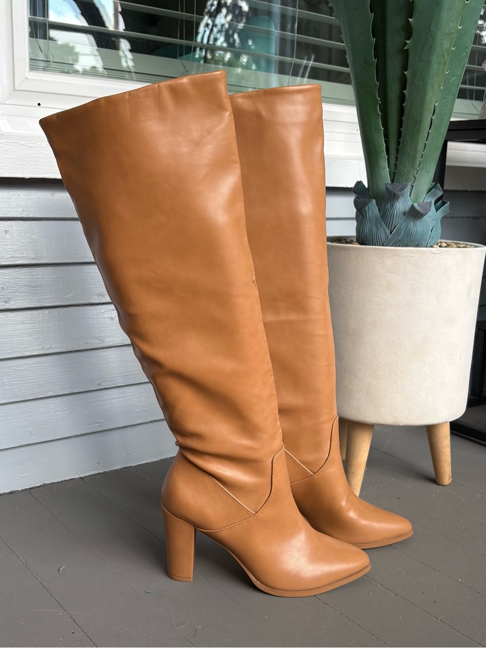 Express Tall Knee-High Heeled Boots Size 8
